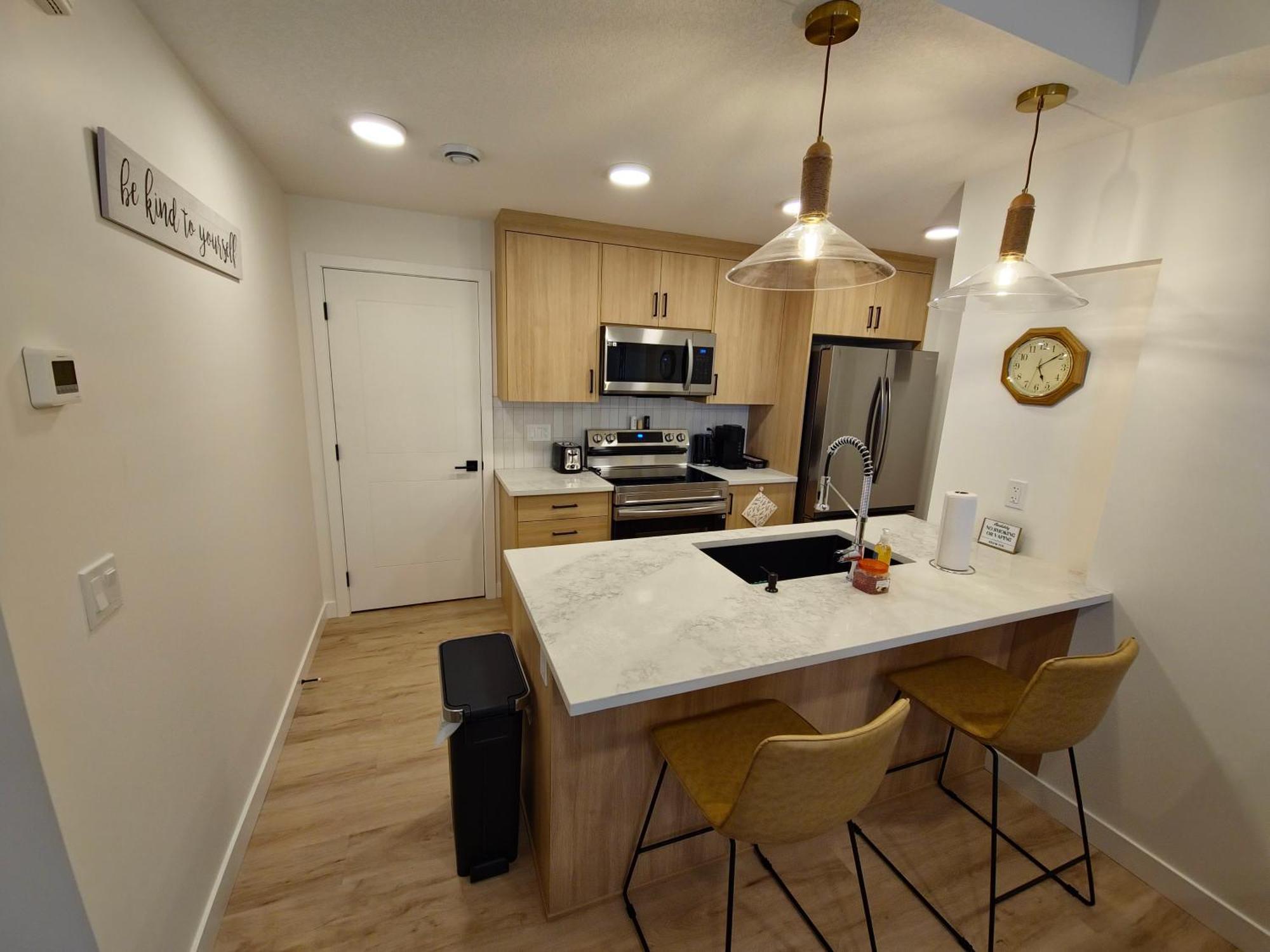 A Stylish 2 Bdr With A Blend Of Cozy And Peace! Apartment *