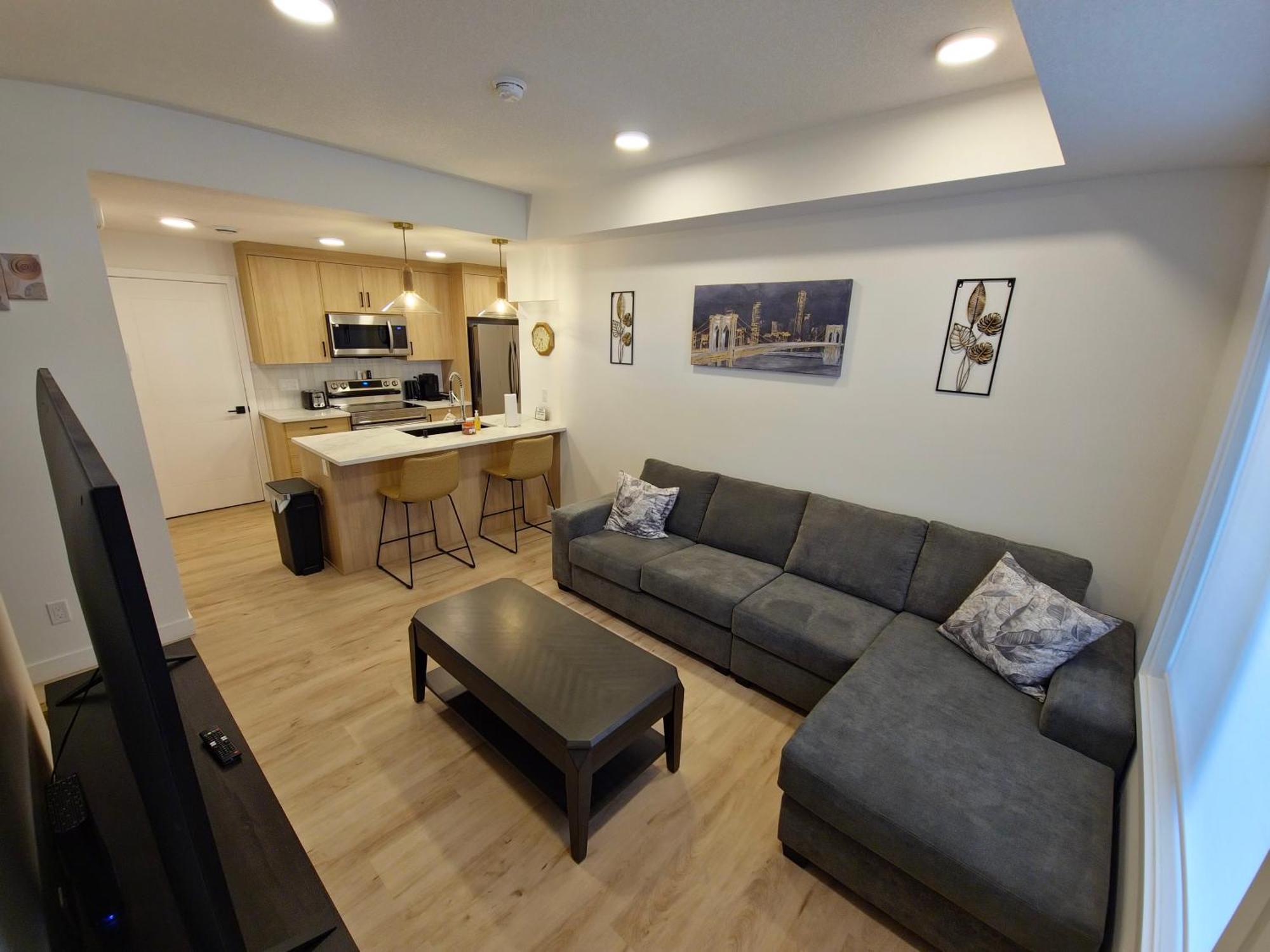 Apartment A Stylish 2 Bdr With A Blend Of Cozy And Peace! Calgary